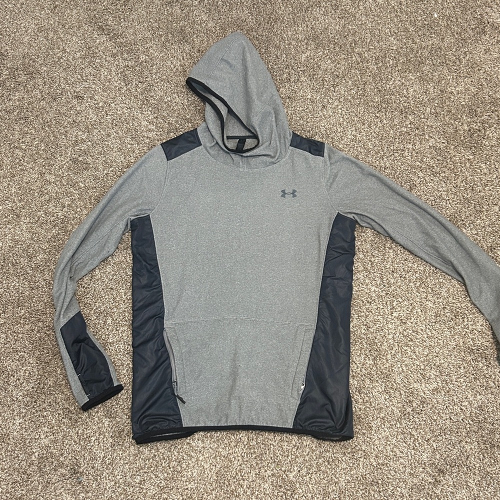 Under Armour Heather Gray and Black Pullover